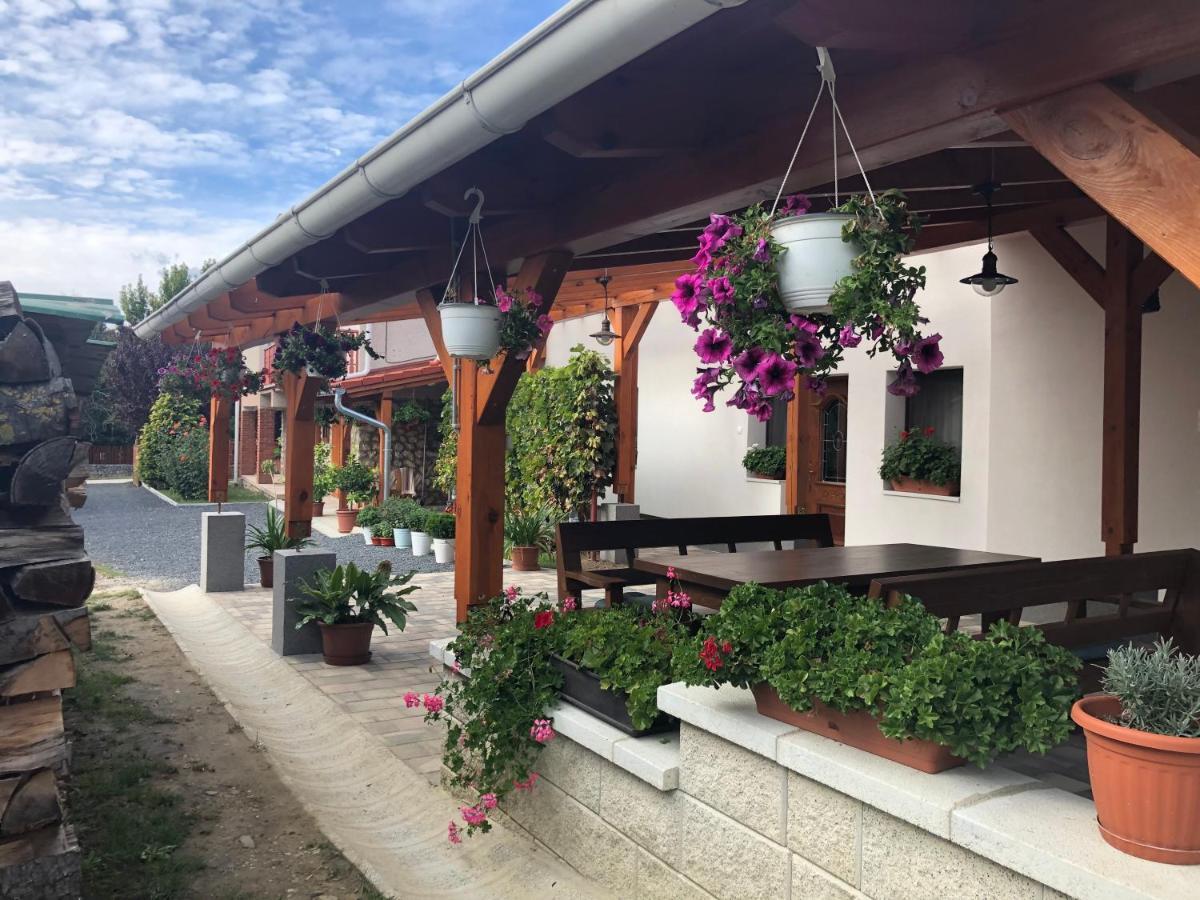 Varga Vendeghaz Sumegpraga Exterior foto