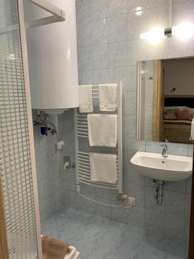 Varga Vendeghaz Sumegpraga Exterior foto